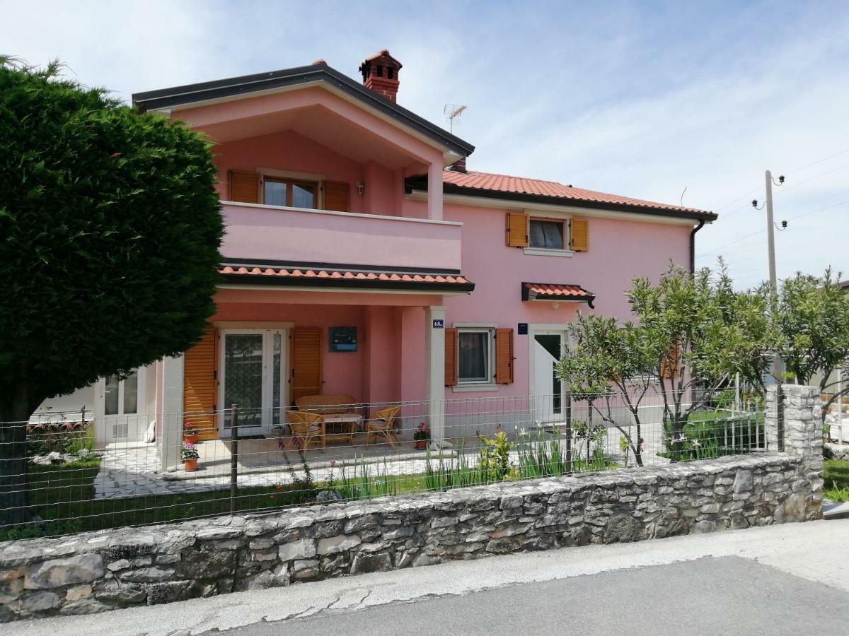 Apartmani Vesna Buje Buitenkant foto
